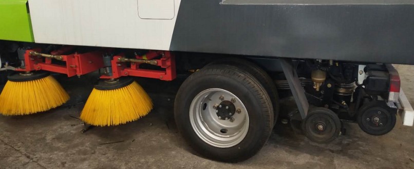 東風途逸掃路車國VI藍牌汽油機